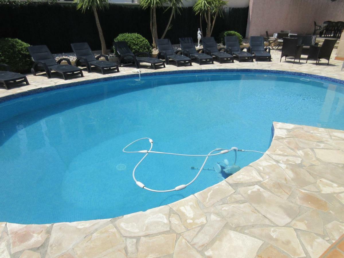 Villa Spacieuse, Climatisation, Piscine, Jardin Paysage, Proche Mer سا سيرْ سور مير المظهر الخارجي الصورة